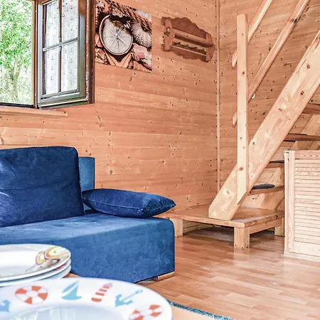 Holiday home 1 Bedroom Beautiful In Pobierowo