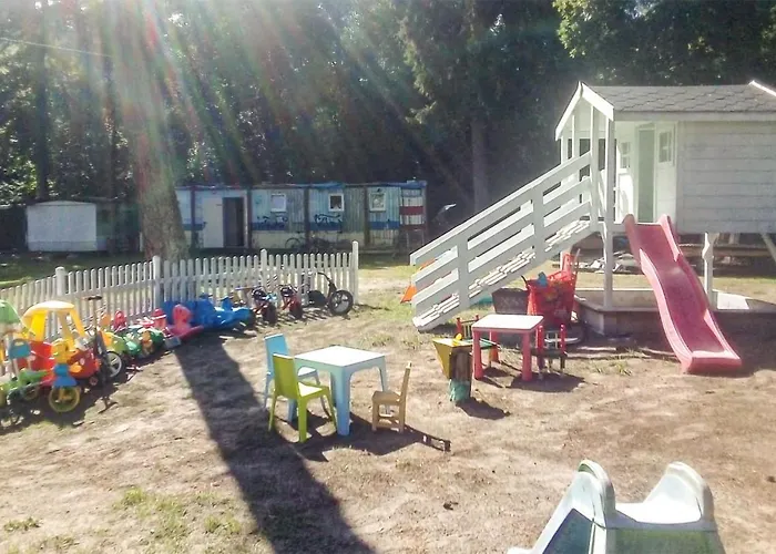 Prázdninový dům 1 Bedroom Beautiful In